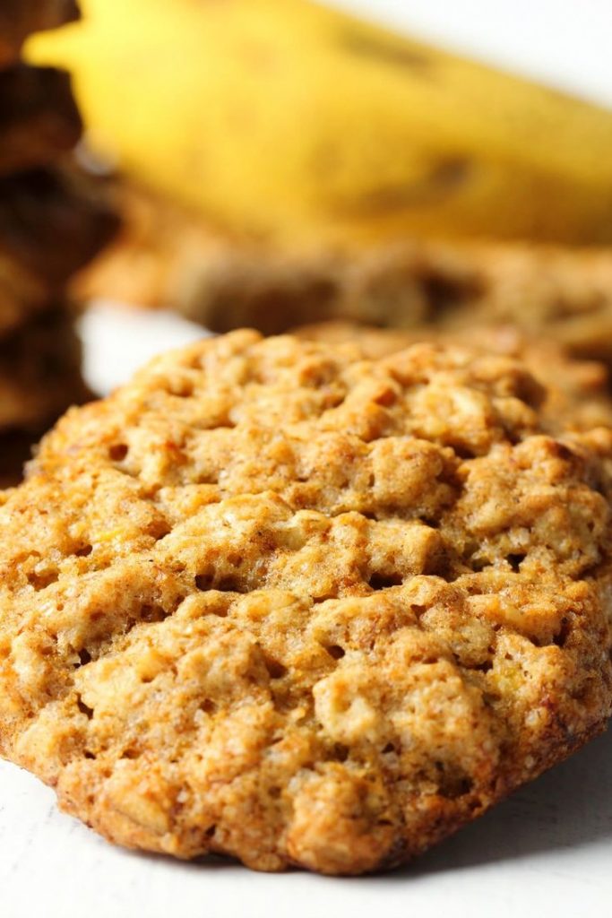 Chewy Banana Oatmeal Cookies magicrecipess
